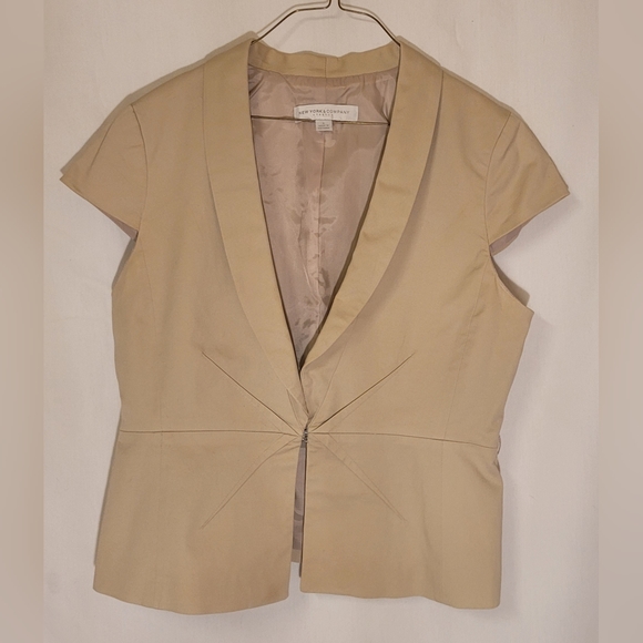 Formal Vest - Picture 1 of 3